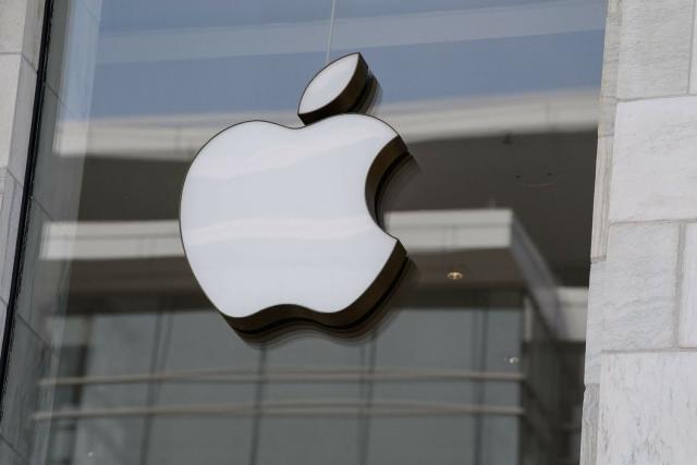 El cofundador de Apple no cree en la IA y la mitad de los empleados del sector tecnológico le dan la razón: "está sobrevalorada"