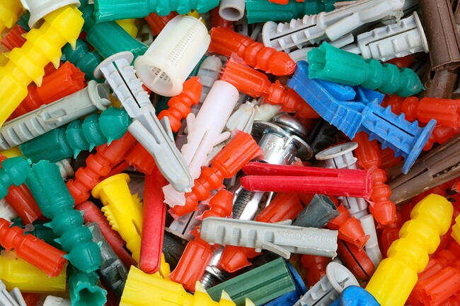 La historia de cómo metimos la luz eléctrica dentro de millones de casas gracias a una solución simple: el taco