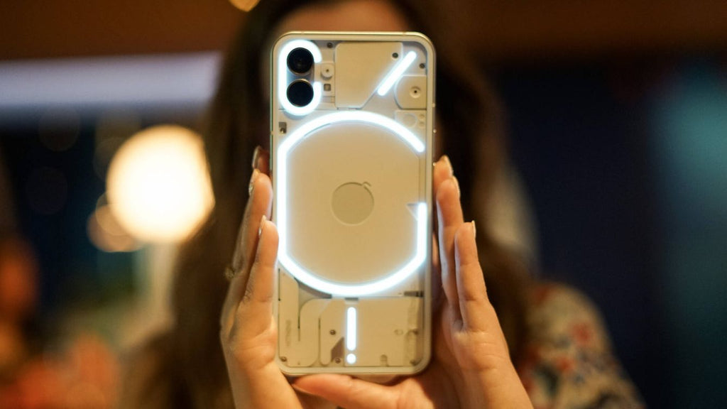 Nothing Phone (1): el primer móvil de Nothing quiere ser aire fresco con un diseño único y la experiencia más limpia