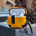 COVER PREMIUM HARD CASE ANARANJADO CON BROCHE AIRPODS 4ta GEN / AIRPODS PRO 3