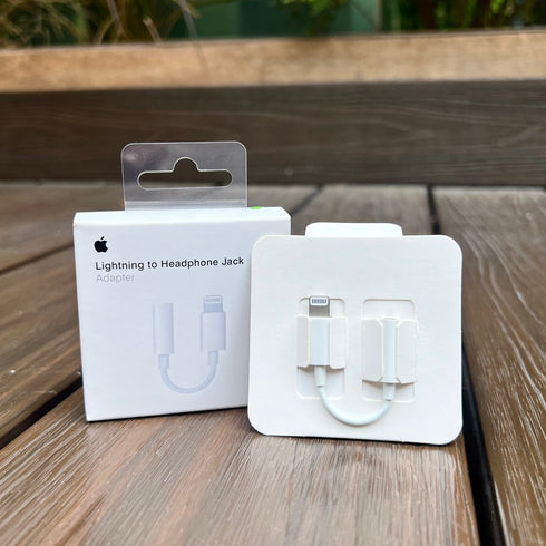 APPLE - ADAPTADOR LIGHTNING A JACK
