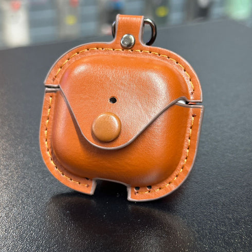 COVER PREMIUM DE CUERO AIRPODS 4ta GEN / AIRPODS PRO 3