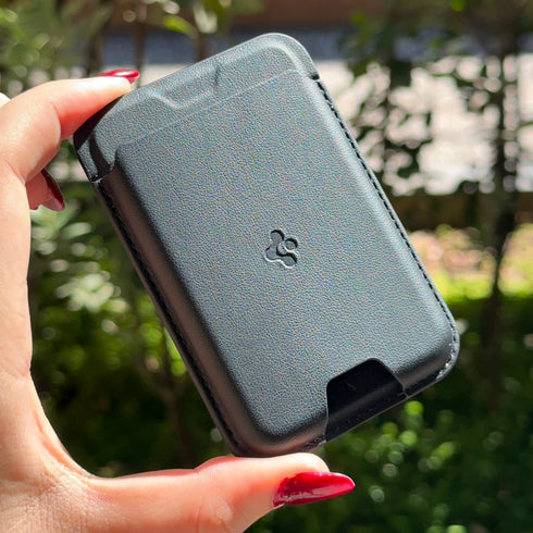 WALLET MAGNETICO CUERO SPIGEN